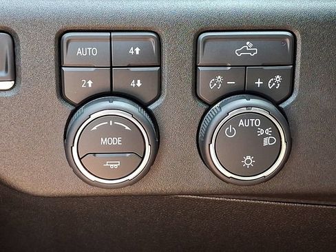 Used 2026 Chevrolet Silverado 1500 LT w/ All Star Edition Plus AWD/4WD image 26