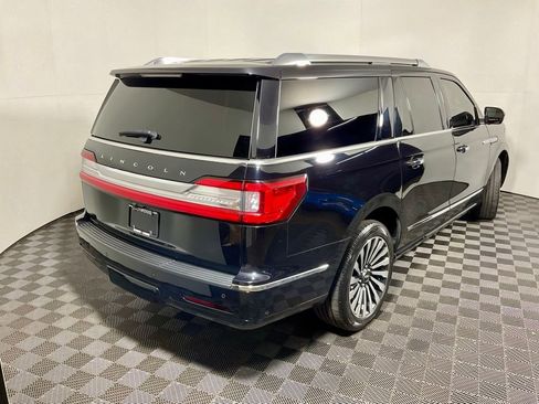 Used 2019 Lincoln Navigator L Reserve image 18