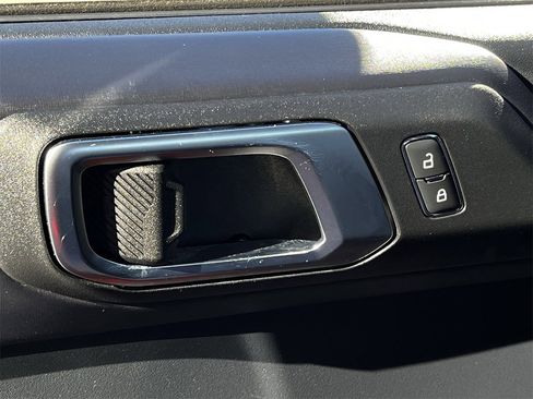 Used 2022 Ford Bronco Raptor image 21