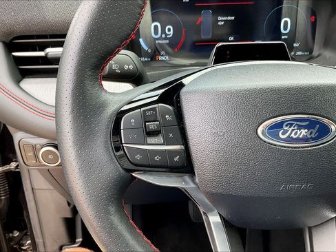 Used 2025 Ford Explorer ST-Line w/ ST-Line Street Pack AWD/4WD image 44