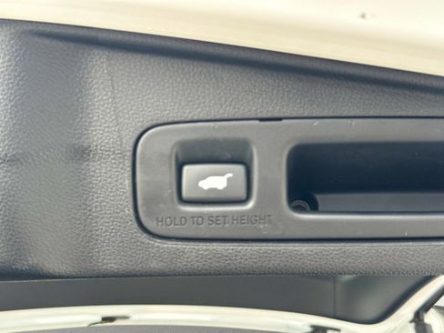 Used 2022 Honda CR-V Touring image 14
