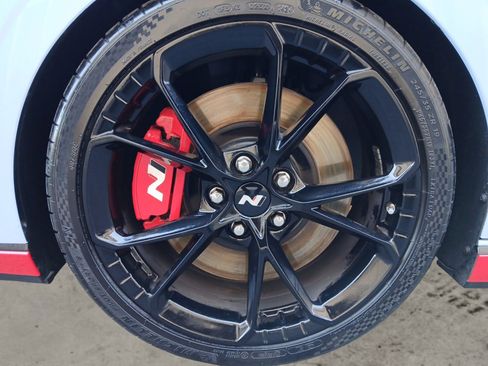 Certified 2025 Hyundai Elantra N image 14