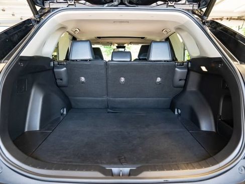 Used 2021 Toyota RAV4 XLE Premium AWD/4WD image 8