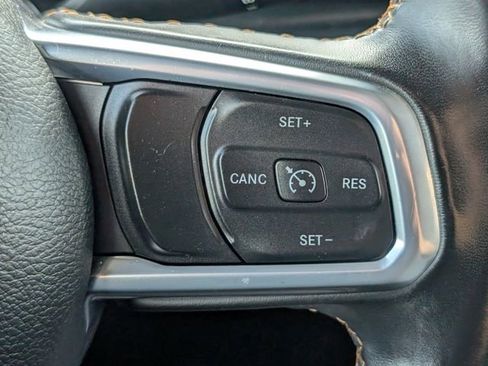 Used 2021 Jeep Gladiator Overland AWD/4WD image 22