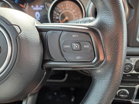 Used 2023 Jeep Wrangler Sport AWD/4WD image 30