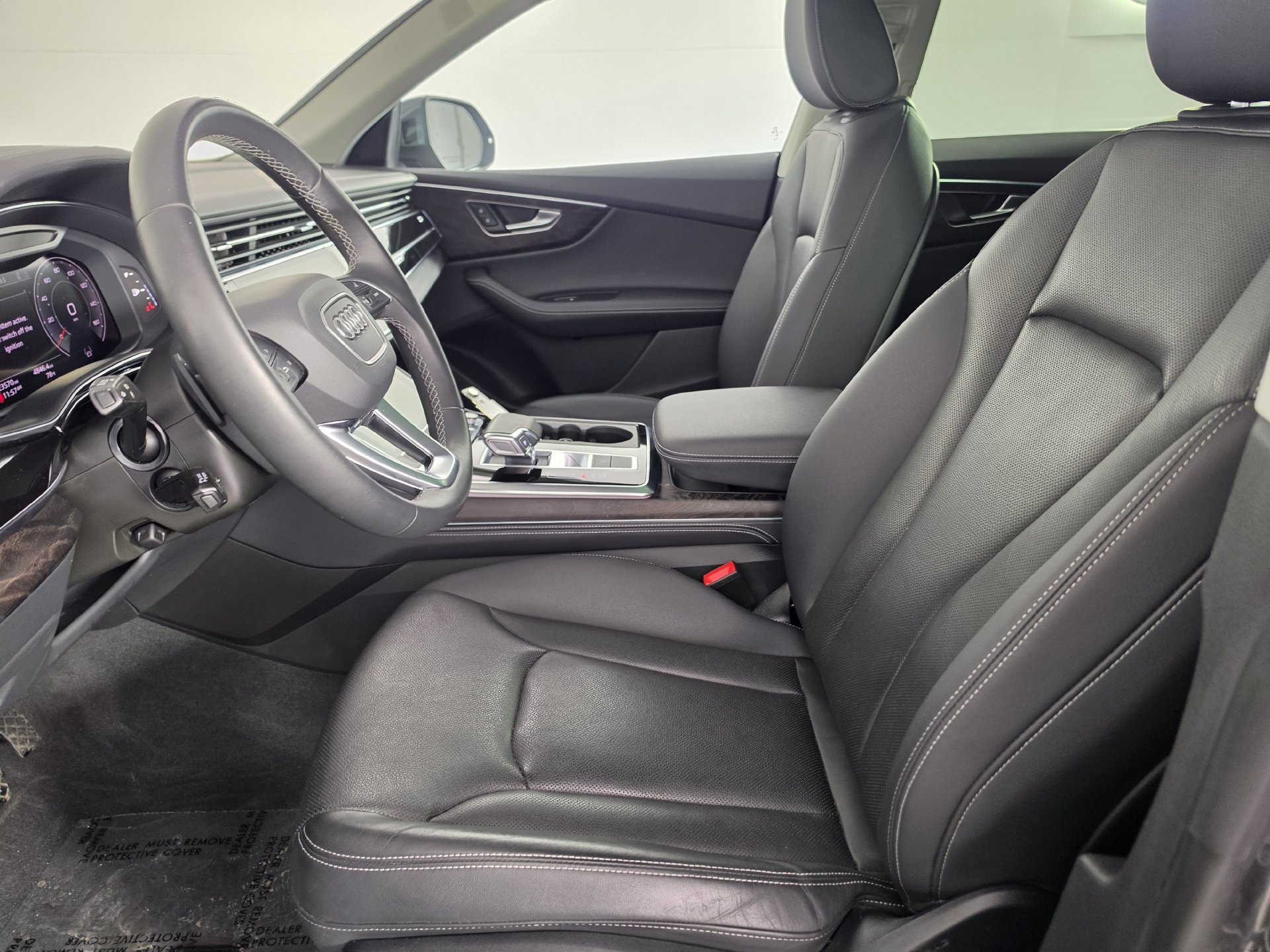 Certified 2023 Audi Q8 Premium Plus w/ Premium Plus Package AWD/4WD image 3