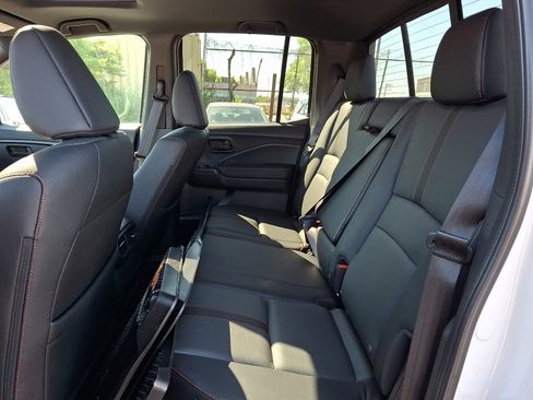 Used 2025 Honda Ridgeline TrailSport image 10