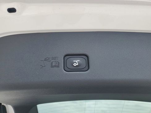 New 2026 Lincoln Nautilus Premier w/ Jet Appearance Package image 6