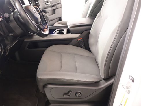 Used 2021 RAM 1500 Big Horn image 11