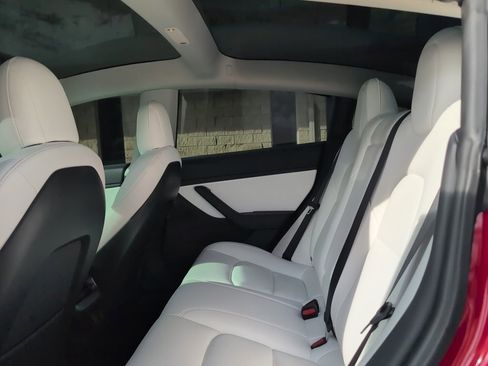 Used 2021 Tesla Model 3 Long Range image 7