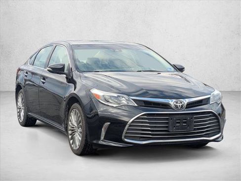 Used 2017 Toyota Avalon Limited w/ All Weather Liner Package image 3