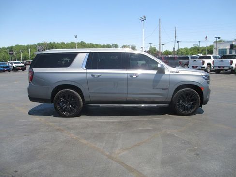Used 2022 Chevrolet Suburban High Country AWD/4WD image 5
