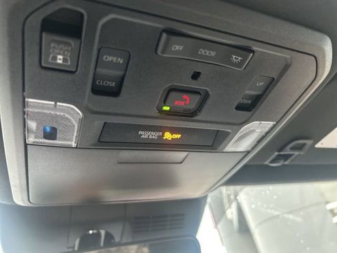 Used 2024 Toyota Tacoma TRD Sport image 38