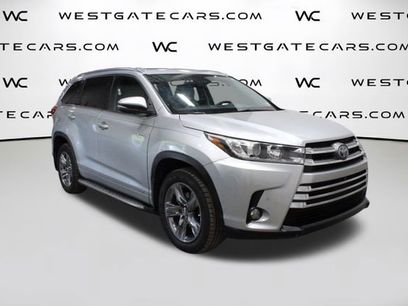 Used 2017 Toyota Highlander Limited Platinum