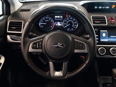 Used 2017 Subaru Crosstrek 2.0i Limited w/ Popular Package #2 AWD/4WD image 12