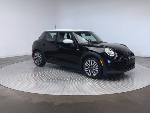 Used 2027 MINI Cooper S FWD image 2