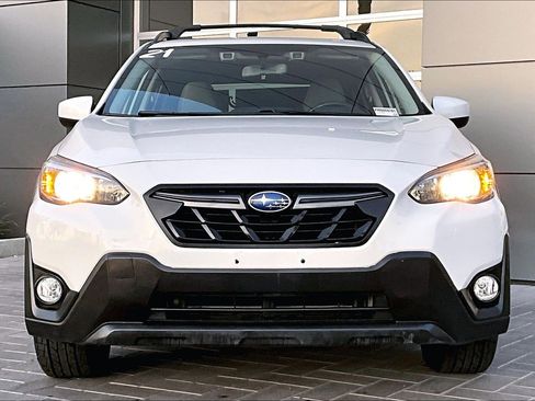 Used 2021 Subaru Crosstrek 2.0i Premium w/ Moonroof Package image 2