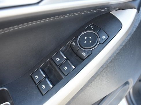 Used 2022 Ford Explorer Limited RWD image 12