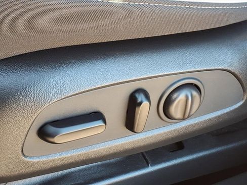 Certified 2023 Chevrolet TrailBlazer LT w/ Convenience Package image 12