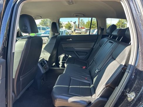 Used 2021 Volkswagen Atlas SE image 13
