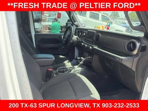 Used 2023 Jeep Gladiator Sport AWD/4WD image 14