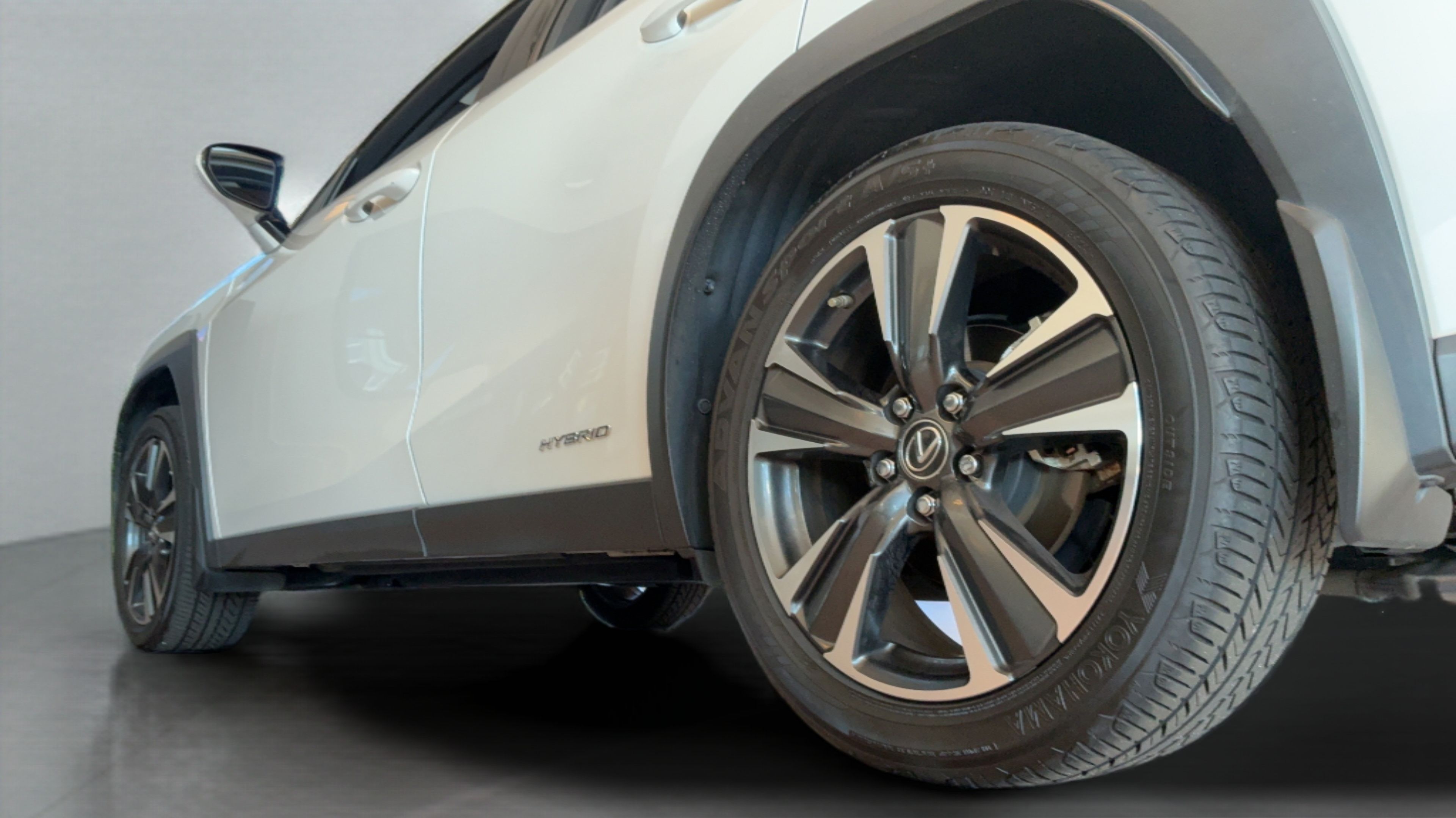 Used 2022 Lexus UX 250h w/ Accessory Package (Z2) AWD/4WD image 55