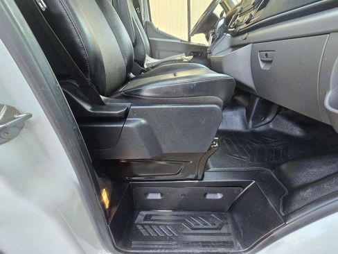 Used 2020 Ford Transit 250 Medium Roof RWD image 17