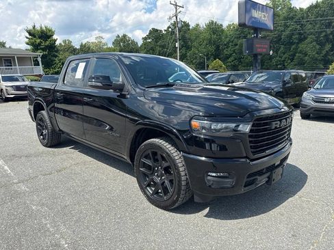 Used 2025 RAM 1500 Laramie w/ Night Edition AWD/4WD image 4