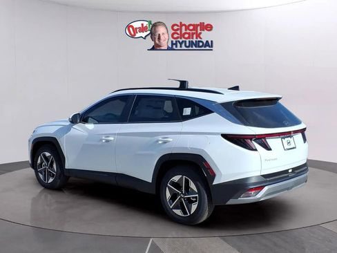 New 2026 Hyundai Tucson SEL FWD image 3