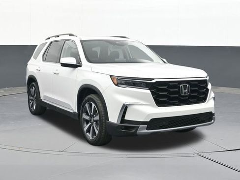 Used 2025 Honda Pilot Touring image 20