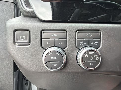 New 2026 GMC Sierra 1500 Elevation image 15