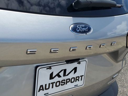 Used 2021 Ford Escape SE w/ Convenience Package FWD image 27
