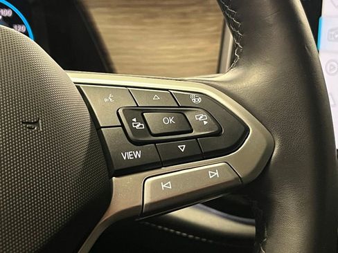 Used 2025 Volkswagen Atlas SEL Premium R-Line image 29