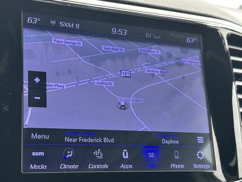 Used 2021 Jeep Grand Cherokee Laredo X image 11