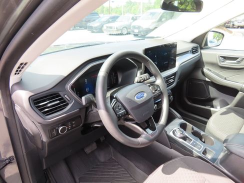 Used 2023 Ford Escape Active w/ Tech Pack #1 AWD/4WD image 14