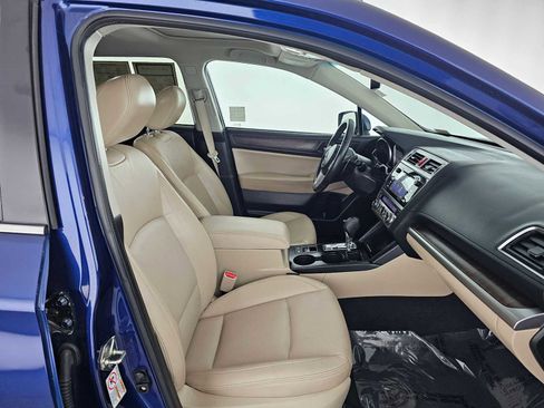 Used 2017 Subaru Outback 2.5i Limited image 10