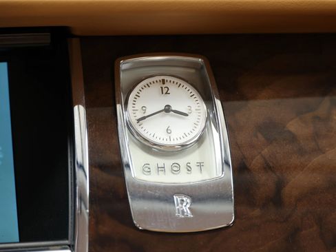 Used 2016 Rolls-Royce Ghost image 36