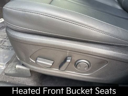 Certified 2026 Kia Sorento S w/ S Panoramic Sunroof Package image 19