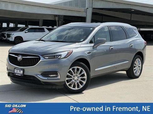 Used 2021 Buick Enclave Premium w/ Sun and Sites Package AWD/4WD image 1