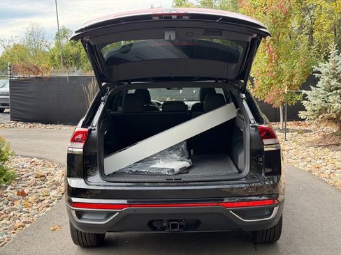 New 2026 Volkswagen Atlas Cross Sport SE AWD/4WD image 16