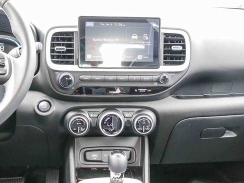 New 2026 Hyundai Venue SEL image 15