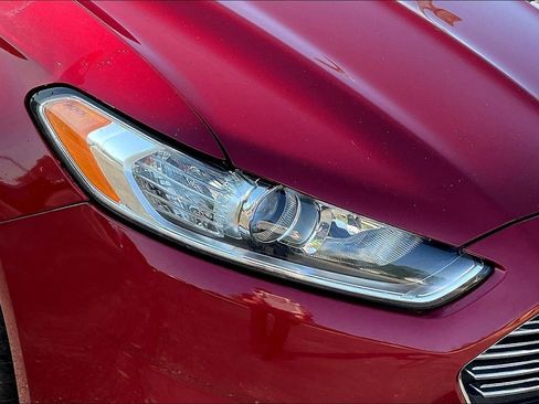 Used 2016 Ford Fusion SE w/ Equipment Group 202A FWD image 31