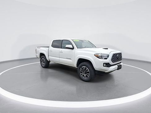 Used 2023 Toyota Tacoma SR5 image 3