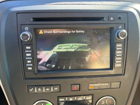 Used 2011 Buick Enclave CXL image 64