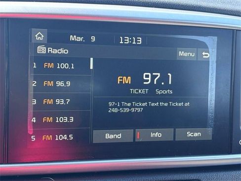 Used 2020 Kia Sportage LX image 19