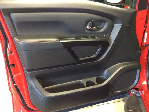 Used 2024 Nissan Titan PRO-4X w/ Pro-4x Utility Package image 15