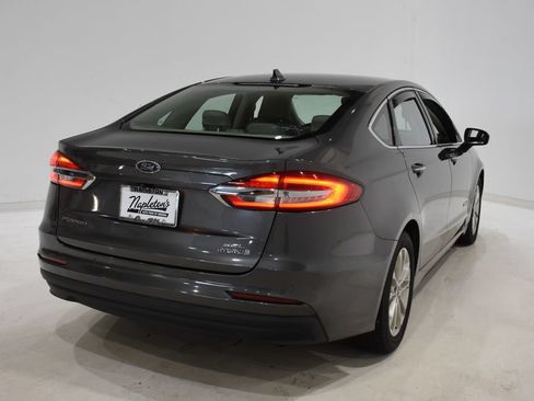 Used 2019 Ford Fusion SEL FWD image 4