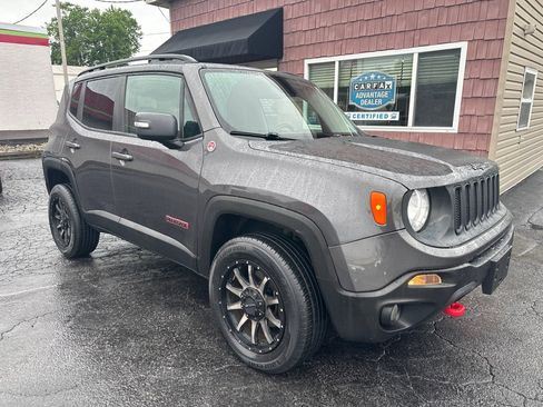 Used 2016 Jeep Renegade Trailhawk AWD/4WD image 1
