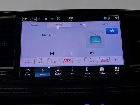 Used 2022 Chrysler Pacifica Limited image 16