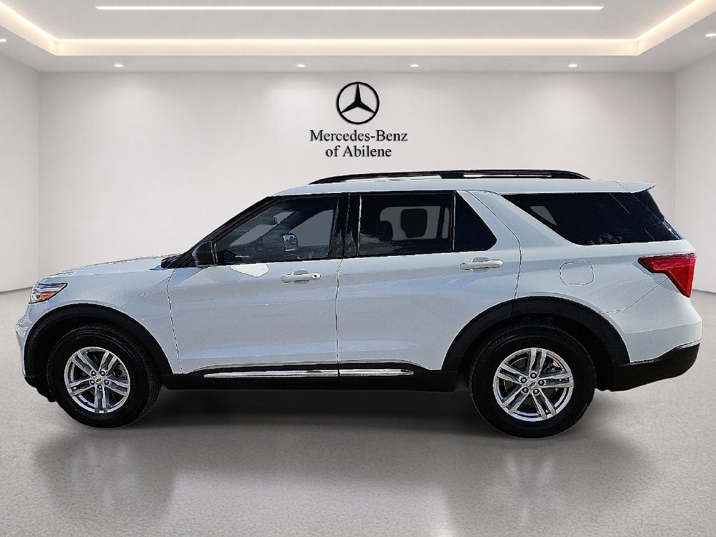 Used 2023 Ford Explorer XLT RWD image 3